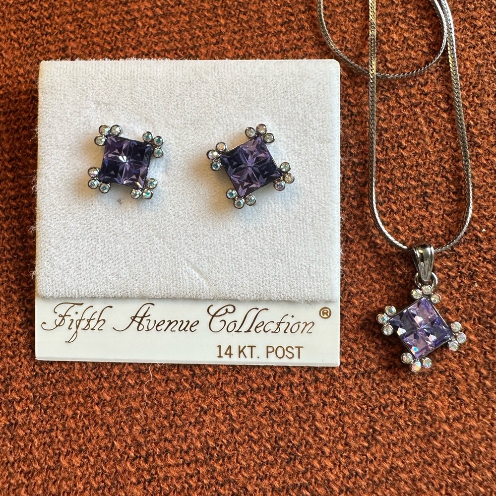💜 Quality Crystal Jewelry Set - Picture 3 of 9